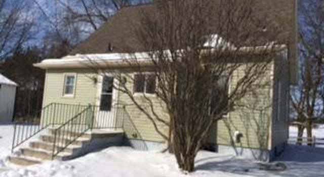 Photo of 1031 Madison Ave, Howards Grove, WI 53083