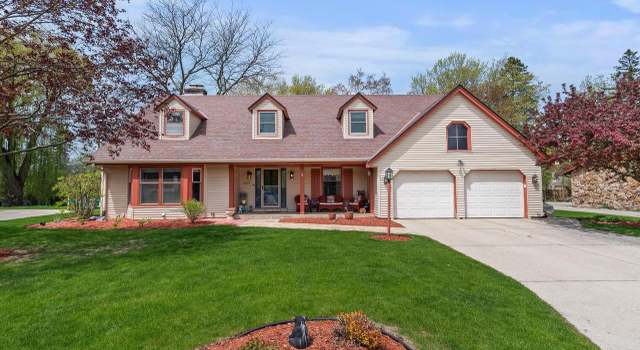 Photo of 6521 N Hyacinth Ln, Glendale, WI 53217