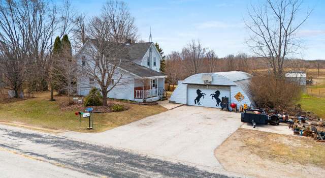 Photo of 8028 Rangeline Rd, Newton, WI 53063