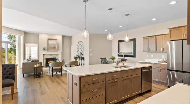 Photo of 426 Standing Stone Dr Unit 9-18, Waukesha, WI 53189