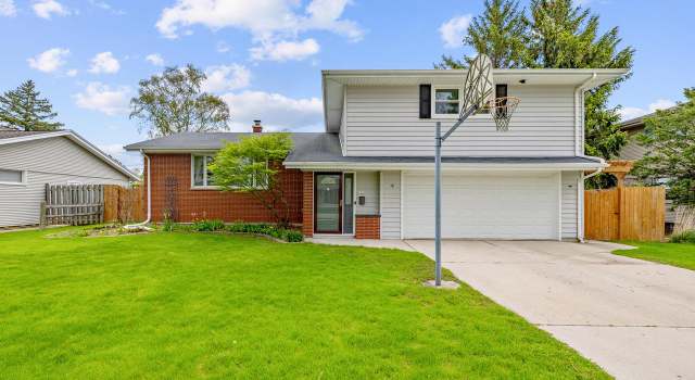 Photo of 1929 N 27th Pl, Sheboygan, WI 53081