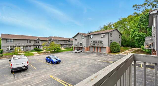 Photo of 1825 Paramount Dr Unit E, Waukesha, WI 53186