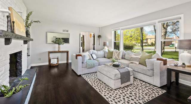 Photo of 4468 N 100th St, Wauwatosa, WI 53225