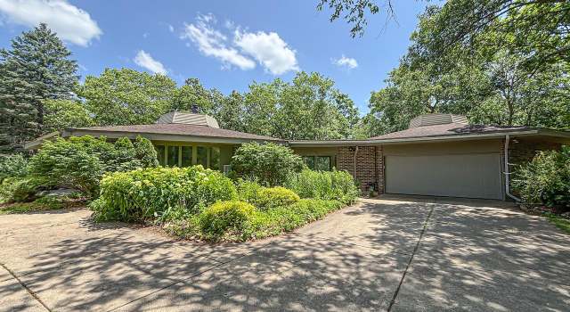 Photo of W339S5306 Prairie View Dr, North Prairie, WI 53153