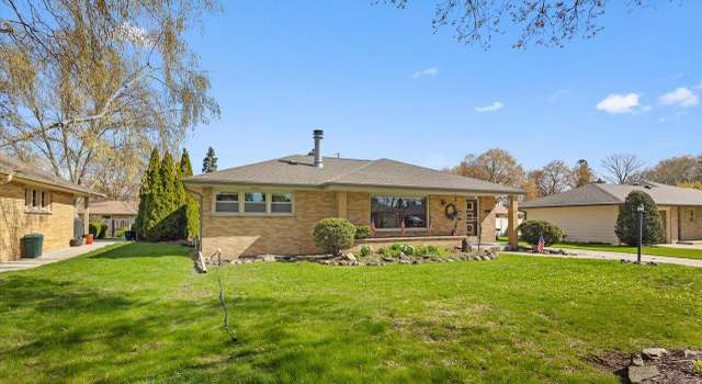 Photo of 7822 W Manitoba St, West Allis, WI 53219