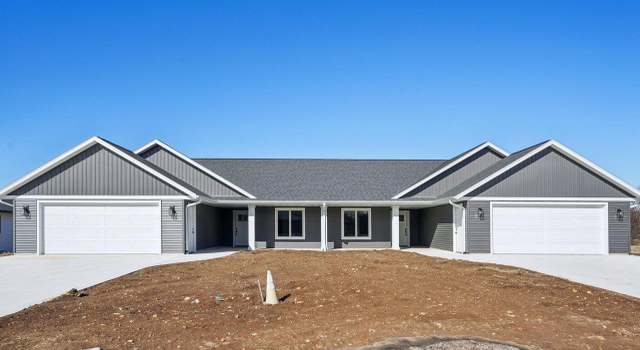 Photo of 515 Raybern Ct #7, Random Lake, WI 53075