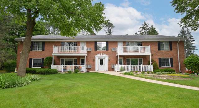 Photo of 162 Heidel Rd #5, Thiensville, WI 53092