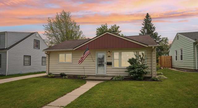 Photo of 6417 W Bennett Ave, Milwaukee, WI 53219