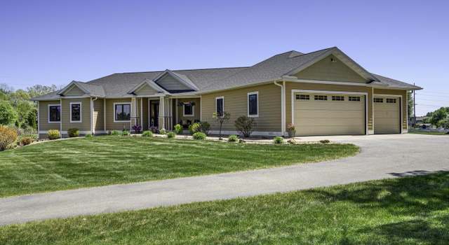Photo of N7256 Cottonwood Ln, Holmen, WI 54636