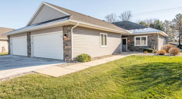 Photo of 206 Potter Rd #101, Elkhorn, WI 53121
