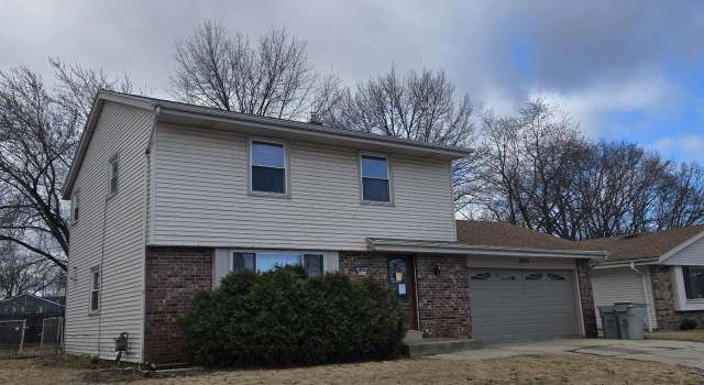 Photo of 8029 W Beechwood Ave, Milwaukee, WI 53223