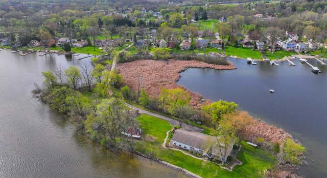 Photo of 26906 S Elm Ln, Waterford, WI 53185