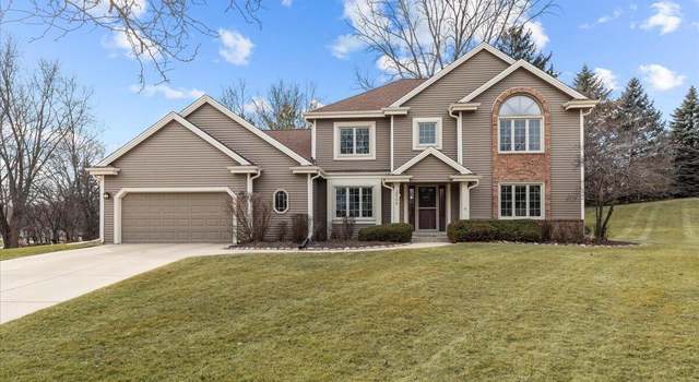 Photo of 2906 Skyline Ct, Waukesha, WI 53188