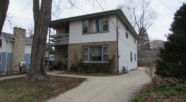Photo of 119 N James St, Waukesha, WI 53186