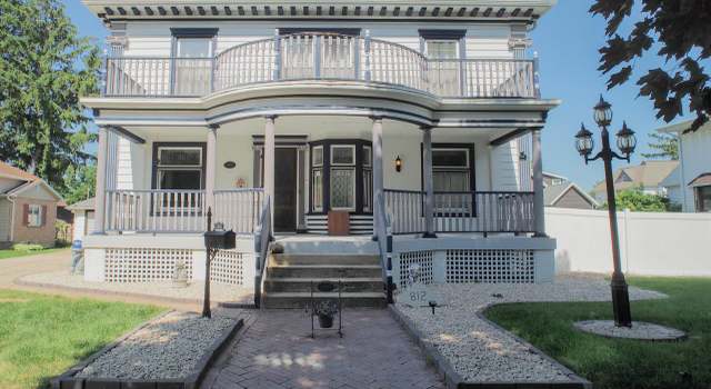 Photo of 812 S 7th St, Watertown, WI 53094
