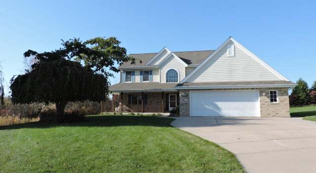 Photo of 8367 S Benjamin Dr, Oak Creek, WI 53154