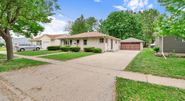 Photo of 1317 Neenah St, Watertown, WI 53094