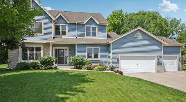 Photo of 3915 S Waterbury Ct, New Berlin, WI 53151