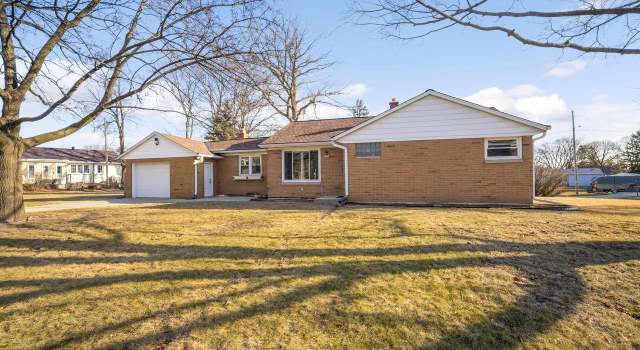 Photo of 2606 S 89th St, West Allis, WI 53227