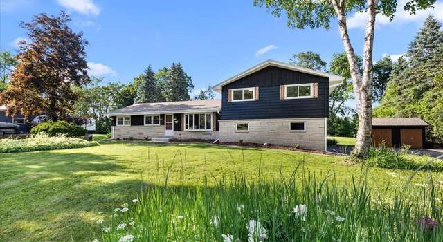 Photo of N113W20588 Edgewood Dr, Germantown, WI 53022