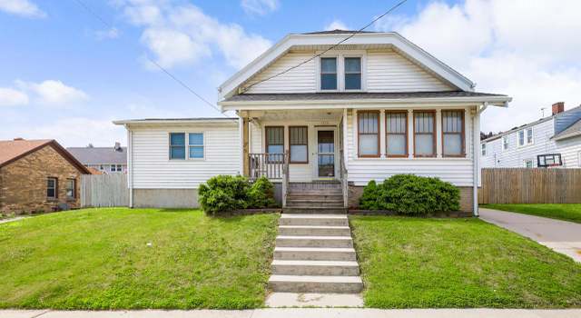 Photo of 1911 Marshall St, Manitowoc, WI 54220