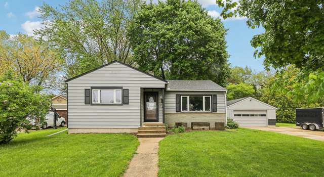 Photo of 230 Nixon Ave, Hartland, WI 53029