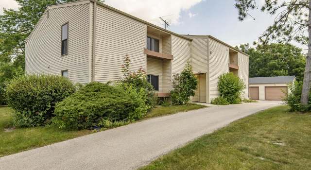 Photo of 1871 Haymarket Rd #16, Waukesha, WI 53189