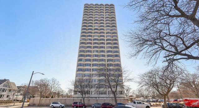 Photo of 2525 S Shore Dr Unit 5B, Milwaukee, WI 53207