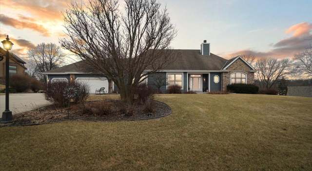 Photo of 19545 Whitehall Dr, Brookfield, WI 53045