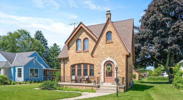 Photo of 709 N Montgomery St, Port Washington, WI 53074