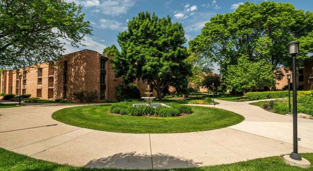 Photo of 1906 E Shorewood Blvd #250, Shorewood, WI 53211