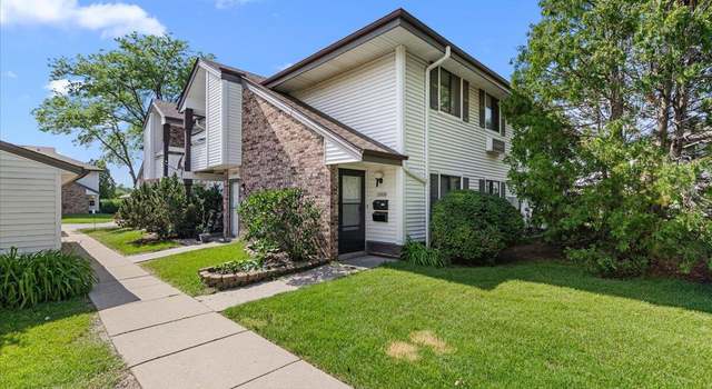 Photo of 10824 W Donna Dr, Milwaukee, WI 53224
