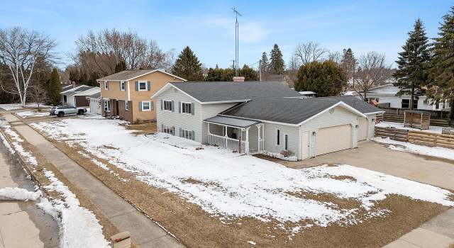 Photo of 2829 38th St, Two Rivers, WI 54241
