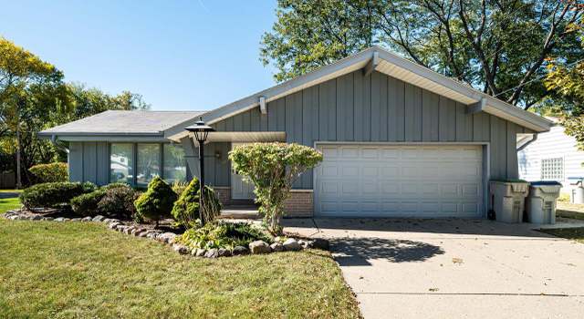Photo of 8105 N 105th St, Milwaukee, WI 53224