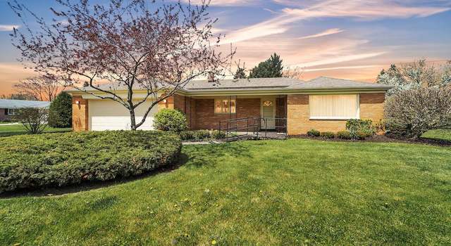 Photo of 222 Hollow Creek Rd, Wind Point, WI 53402