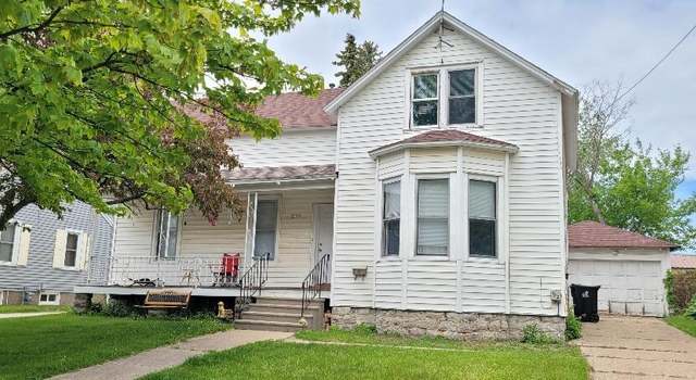 Photo of 2108 10th Ave, Menominee, MI 49858