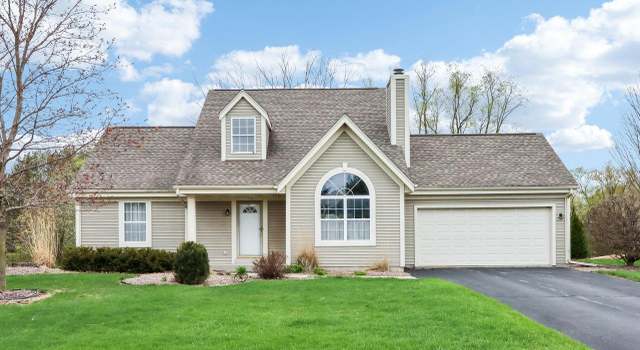 Photo of 199 Cramer Ave, Dousman, WI 53118