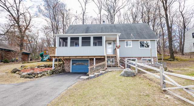 Photo of 1109 Nesheim Rd, Deerfield, WI 53531