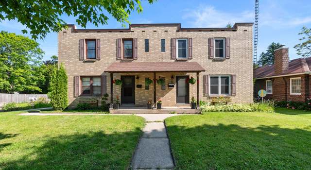 Photo of 448 W Grand Ave, Port Washington, WI 53074