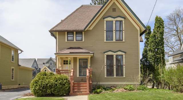 Photo of 206 N Charles St, Waukesha, WI 53186