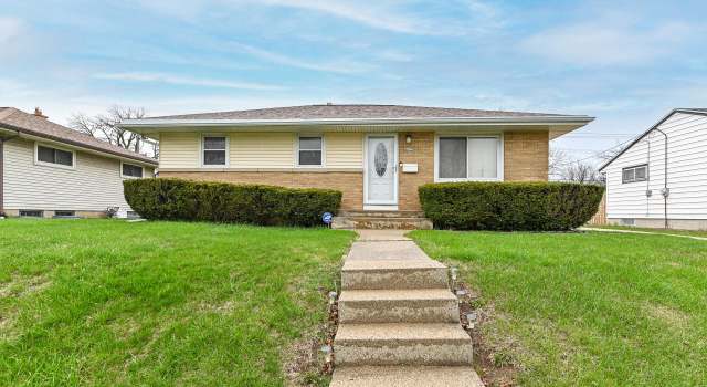 Photo of 9022 W Custer Ave, Milwaukee, WI 53225