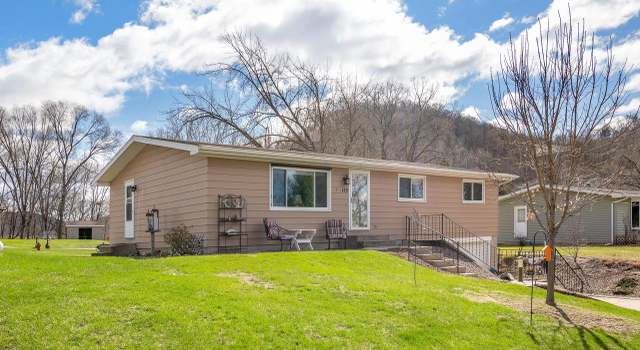 Photo of 125 Malin St, Genoa, WI 54632