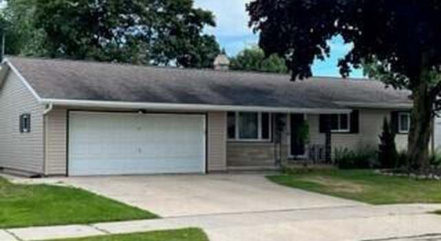 Photo of 2920 42nd St, Two Rivers, WI 54241