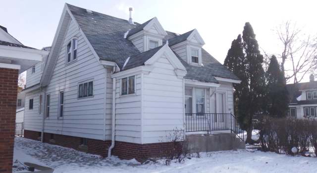 Photo of 2902 N 39th St, Milwaukee, WI 53210