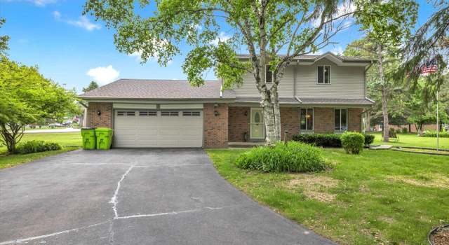 Photo of 36741 Beaver Ct, Summit, WI 53066