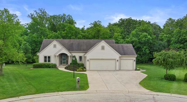 Photo of S73W15911 Bur Oak Ct, Muskego, WI 53150