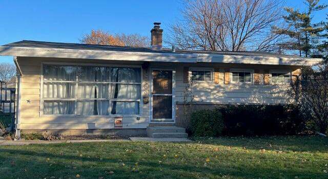 Photo of 7200 Edgemont Ave, Greendale, WI 53129