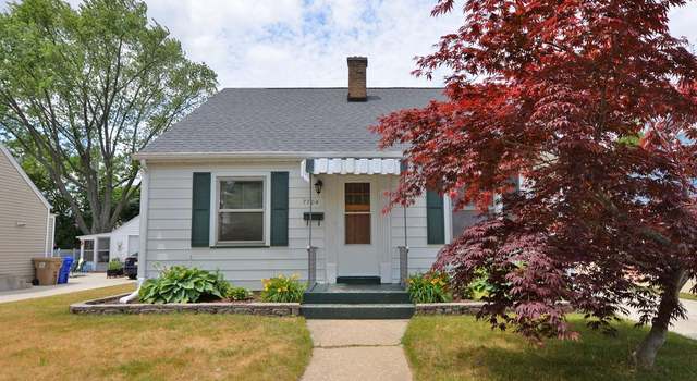 Photo of 7704 17th Ave, Kenosha, WI 53143