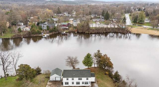 Photo of 507 E Main St, Palmyra, WI 53156