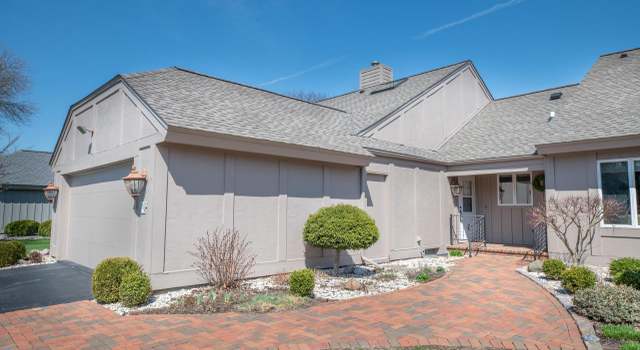 Photo of 10018 N Kirkland Ct, Mequon, WI 53092